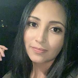 Meet your Posher, Paulina